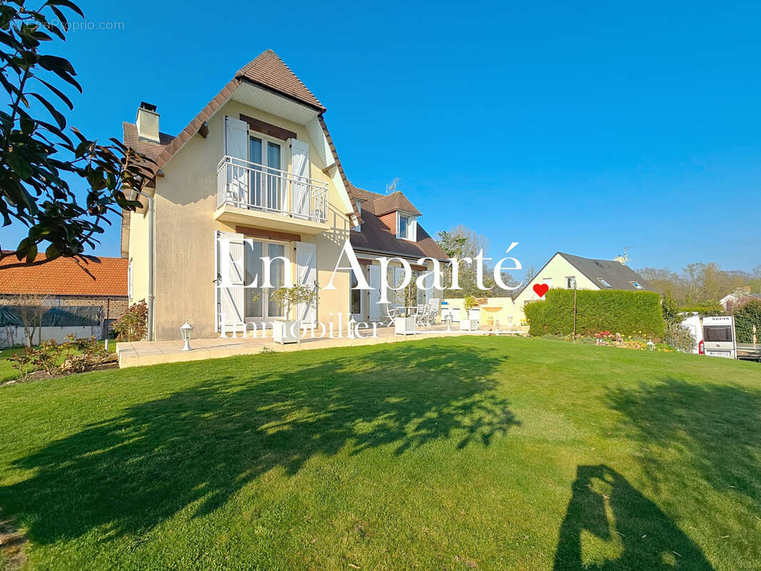 Maison à SAINT-PAIR-SUR-MER