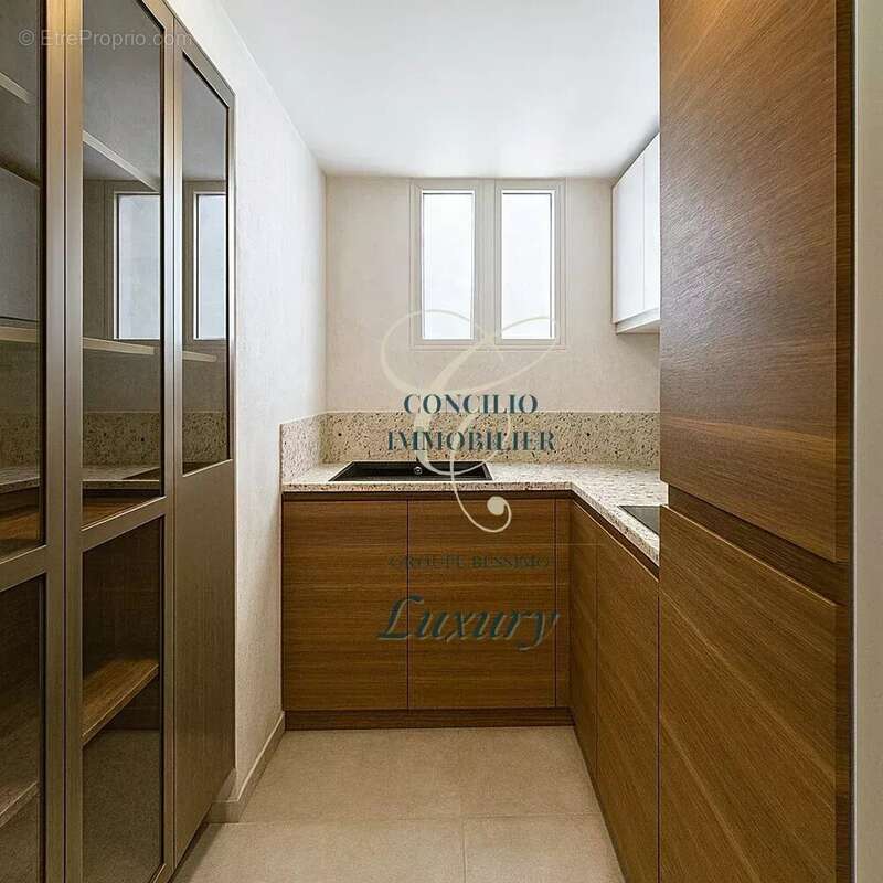 Appartement à VERSAILLES