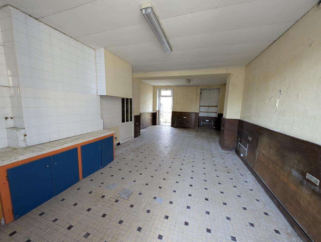 SALLEBOEUF 2 maisons en pierre à rénover sur 800m²  210 000 € - photo 8