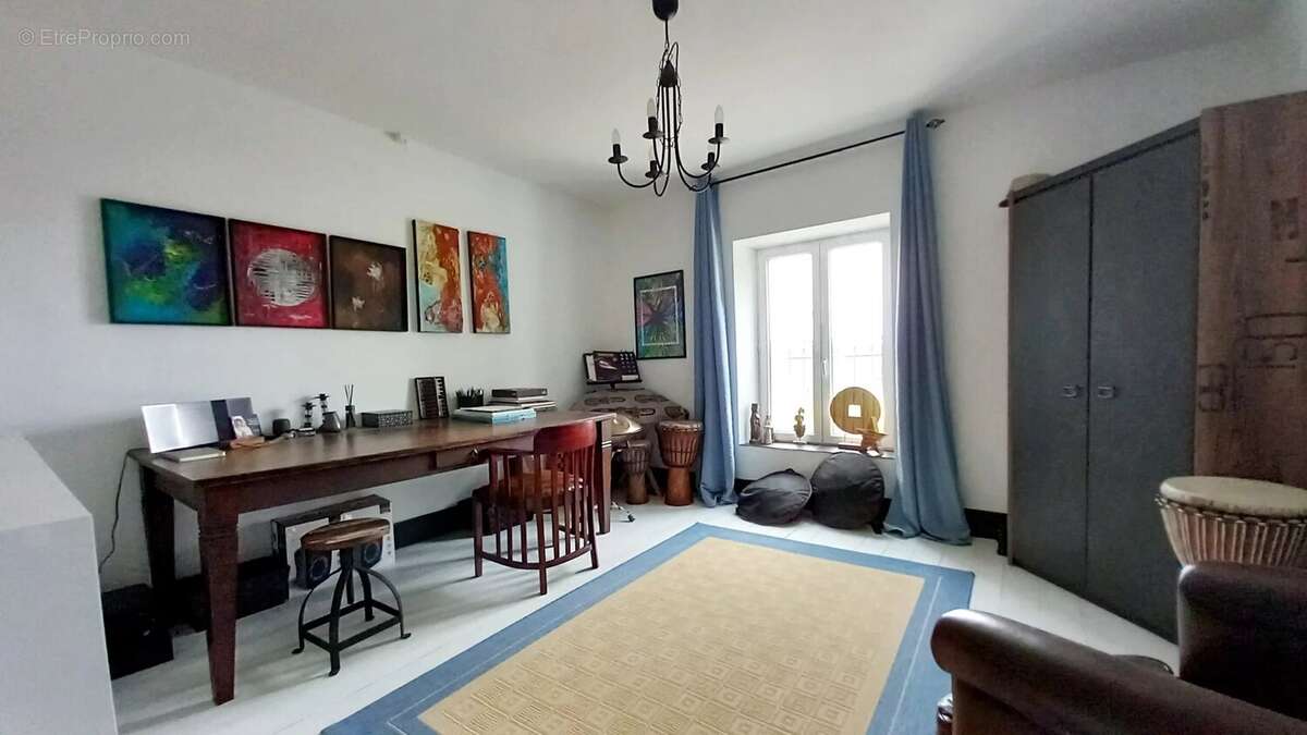 Maison à REGNEVELLE