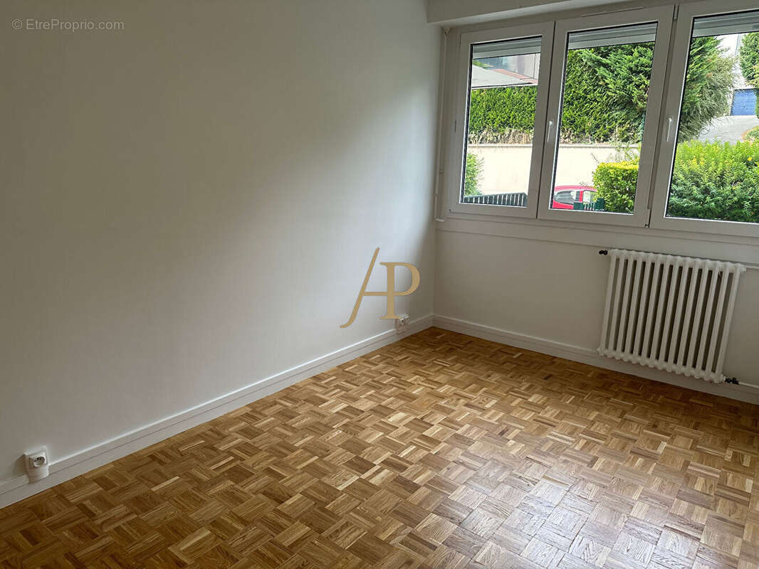 Appartement à SAINT-GERMAIN-EN-LAYE
