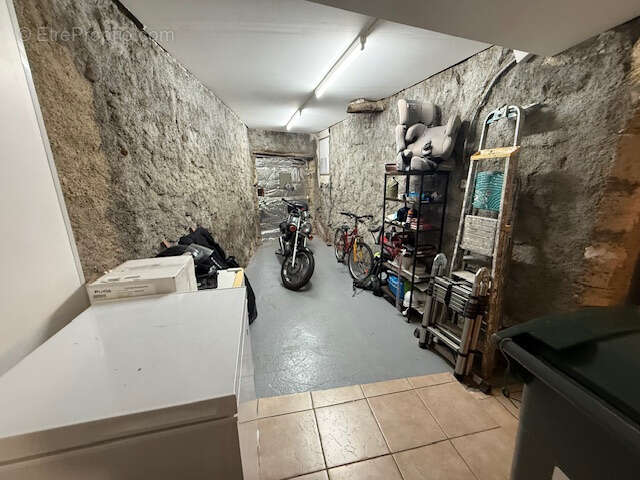 Maison de village avec cour et garage - photo 6