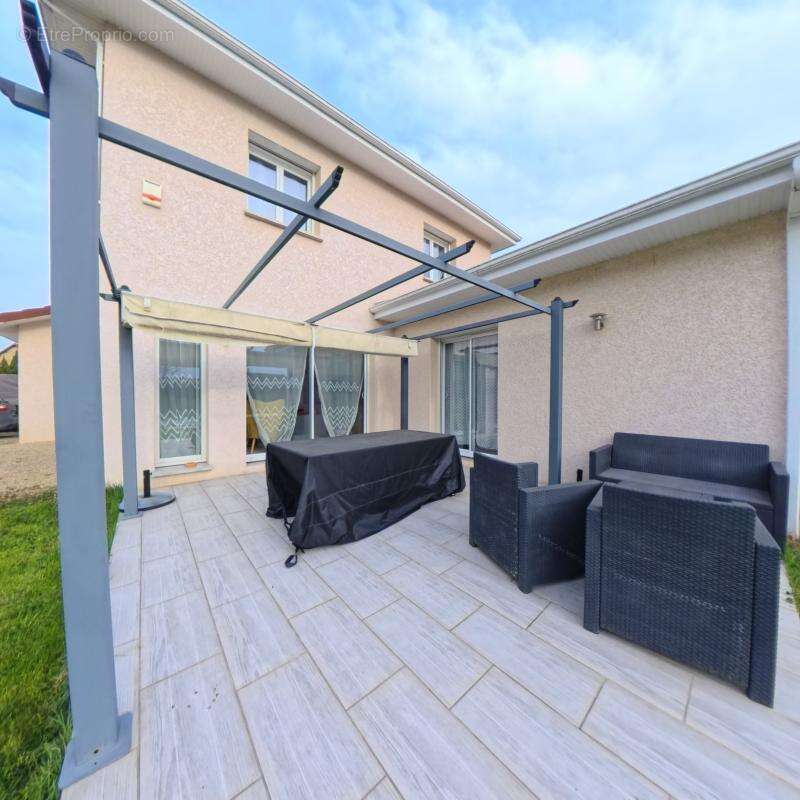 Maison à VENERIEU