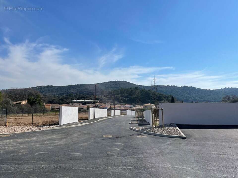 Terrain à CLERMONT-L'HERAULT