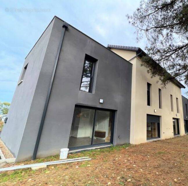 Terrain à ORMESSON-SUR-MARNE