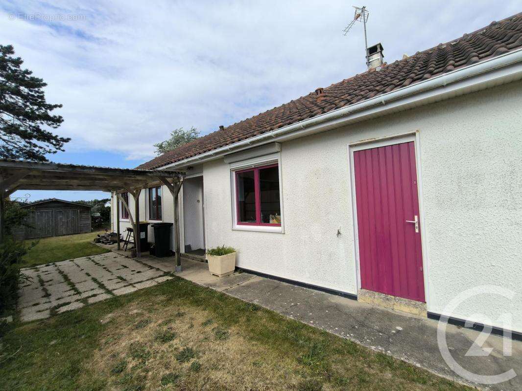 Maison à CAMIERS