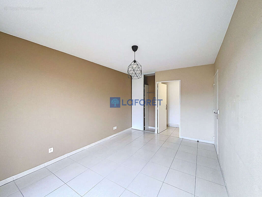 Appartement à MARSEILLE-11E