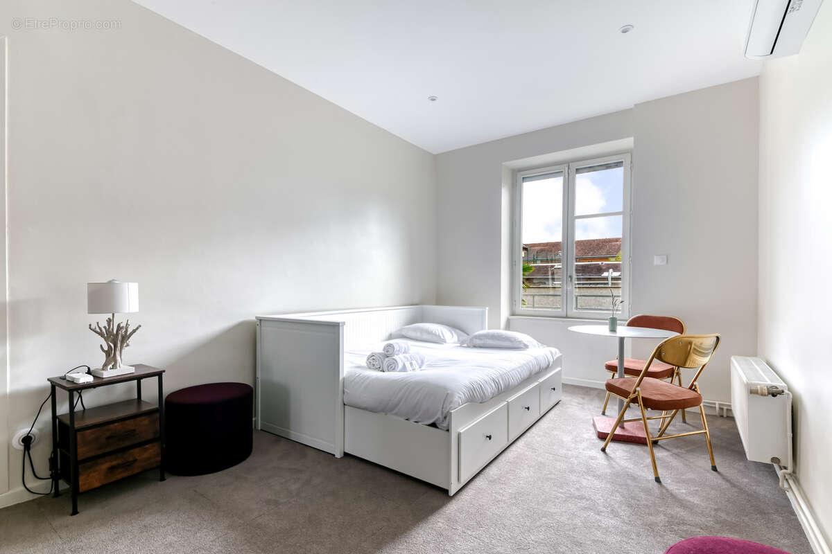 Maison à VILLEURBANNE