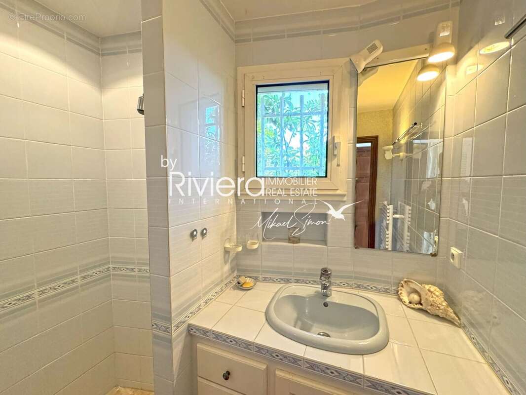 Propriete avec piscine a debordement et vue mer ! - photo 29