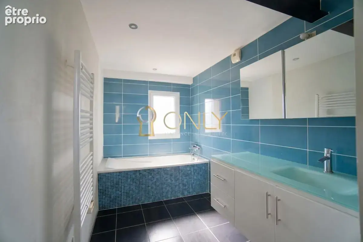 Saint Didier de Formans - Maison individuelle - 122 m² habitable - 3 chambres - Garage - photo 13