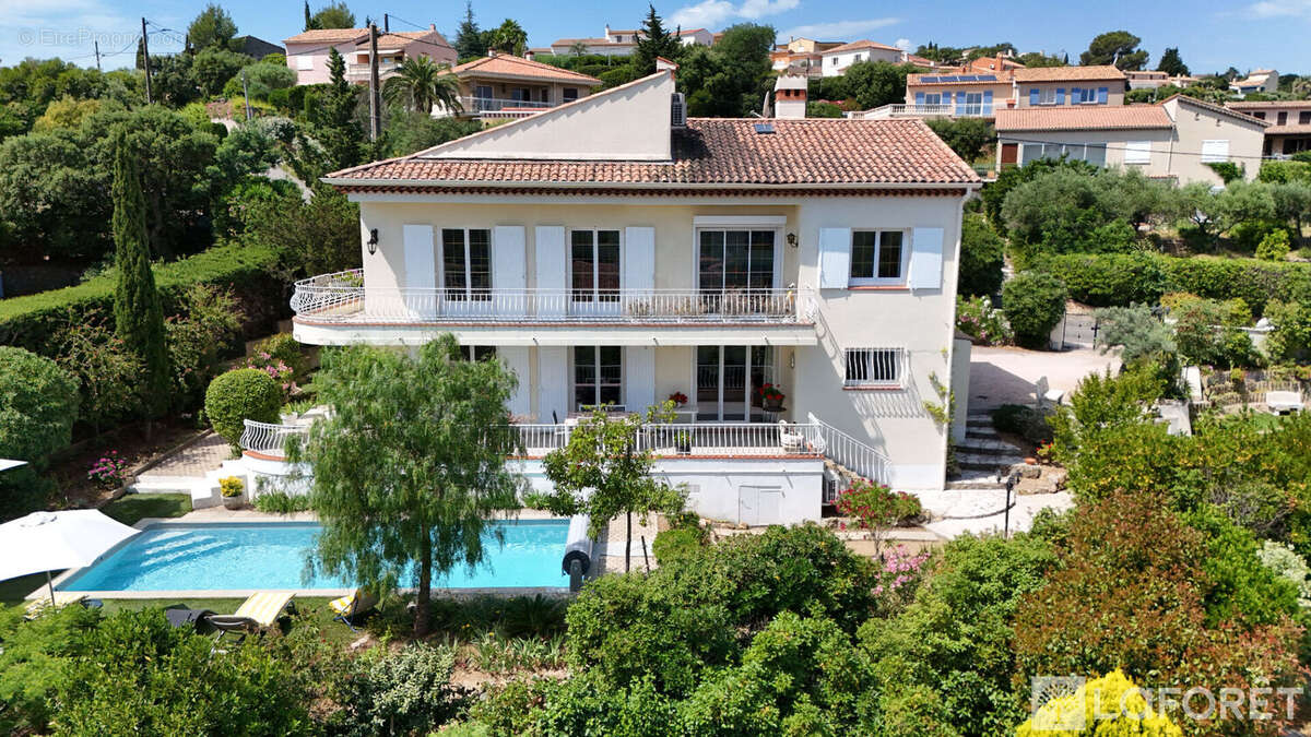 Maison à FREJUS