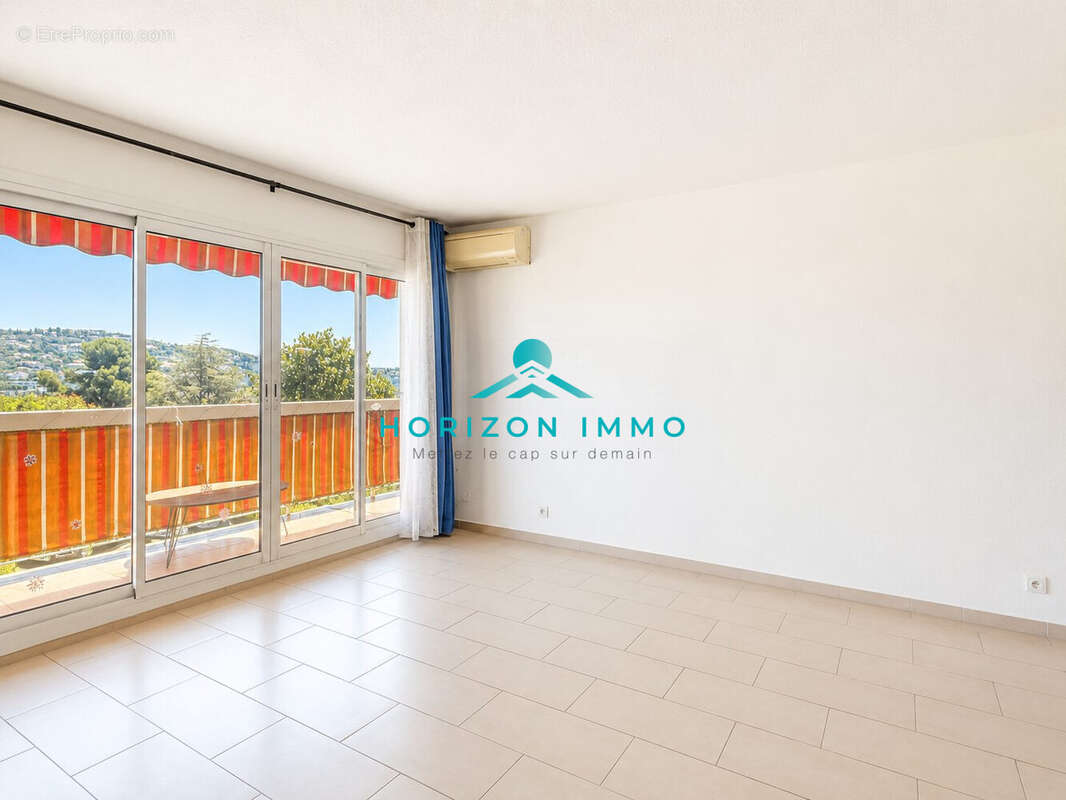Appartement 60 m² à Saint-Laurent-Du-Var  - photo 2