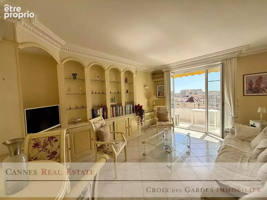Cannes – Petit Juas  2 pièces traversant avec terrasse et vue mer - photo 6