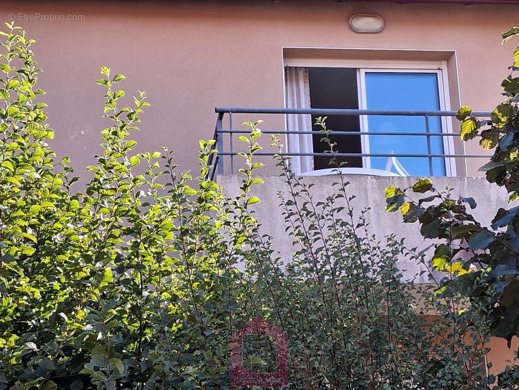 Appartement à PRAYSSAC