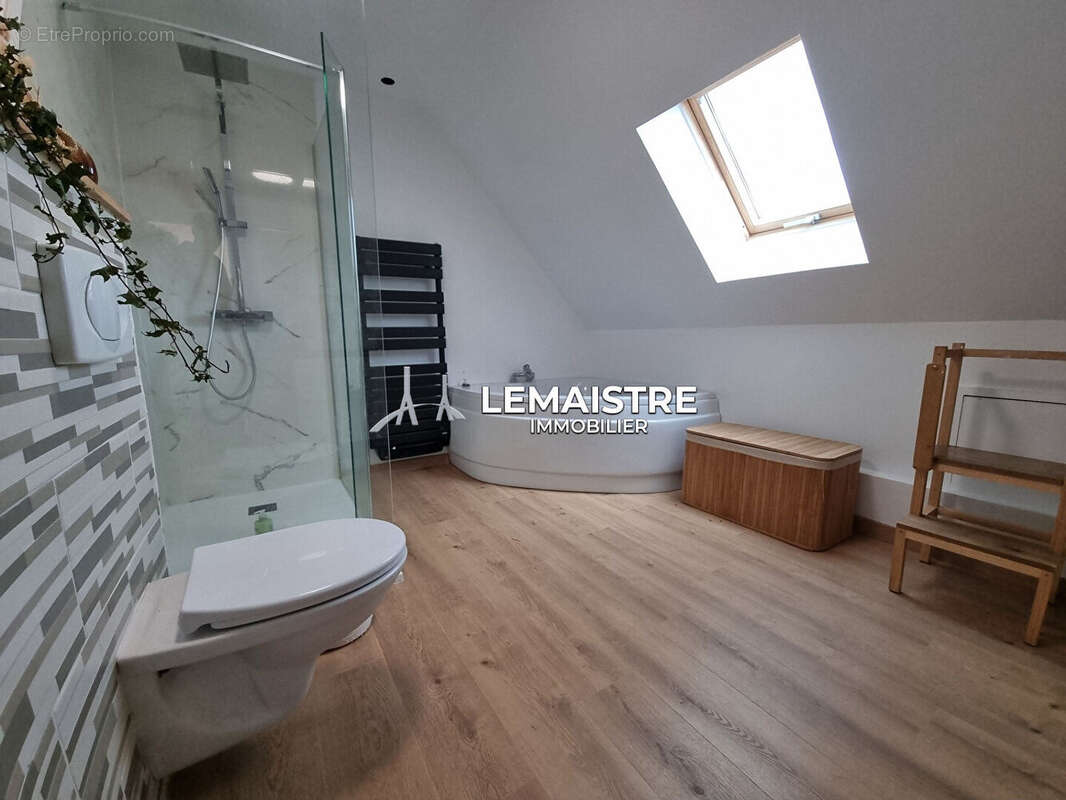 Maison à BENOUVILLE