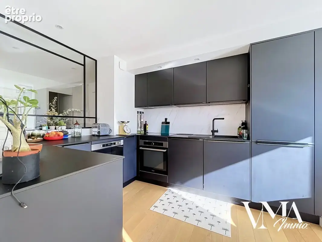 EXCLUSIVITÉ / Bel  Appartement T3 rénové de  81 m2 avec terrasse - photo 7