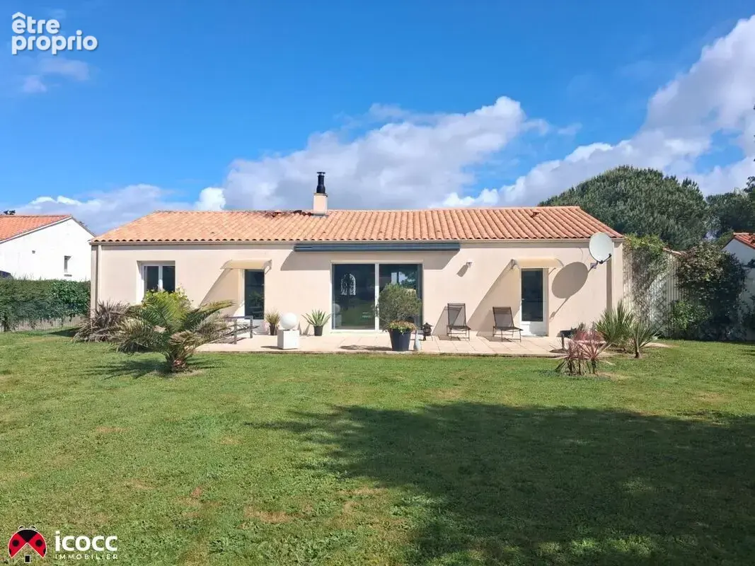 Maison à CHATEAU-GUIBERT
