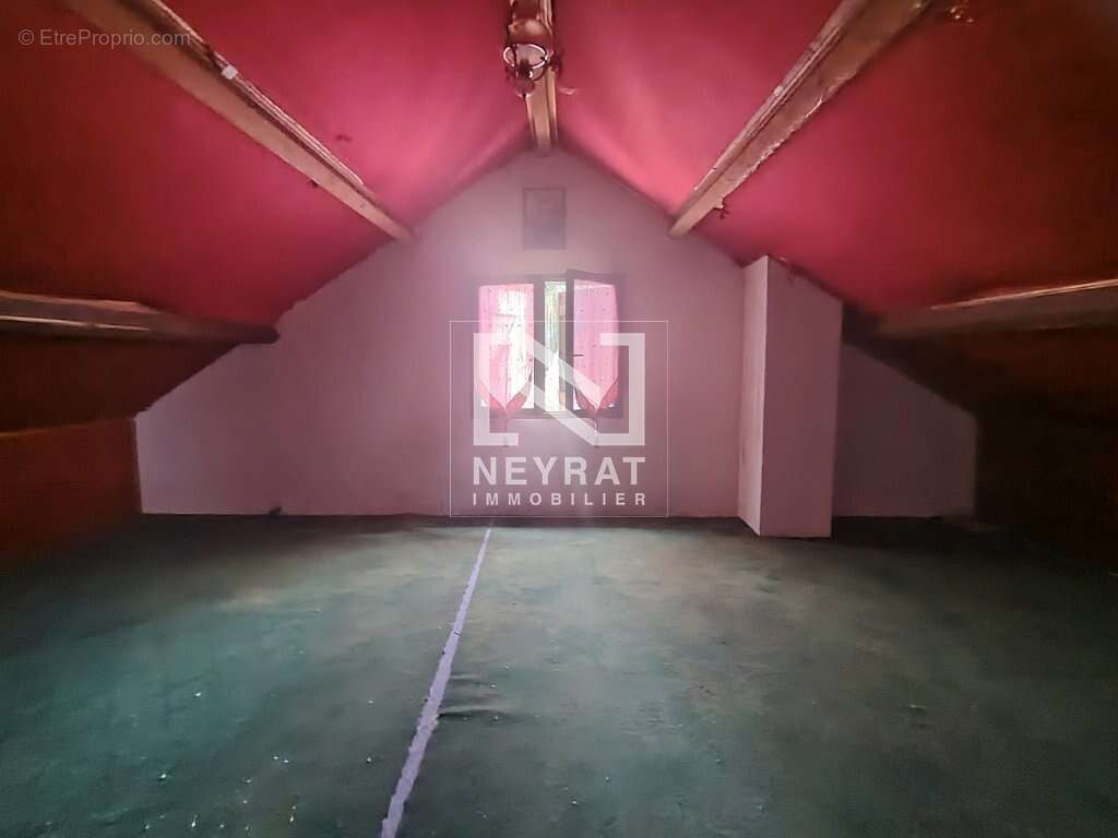 Maison de campagne de 131m² à rénover sur terrain de plus 1,5 hectare - photo 9