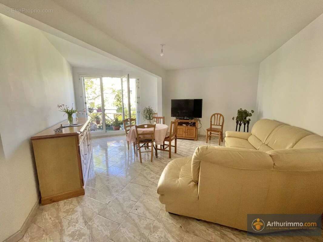 Appartement à ROSNY-SOUS-BOIS