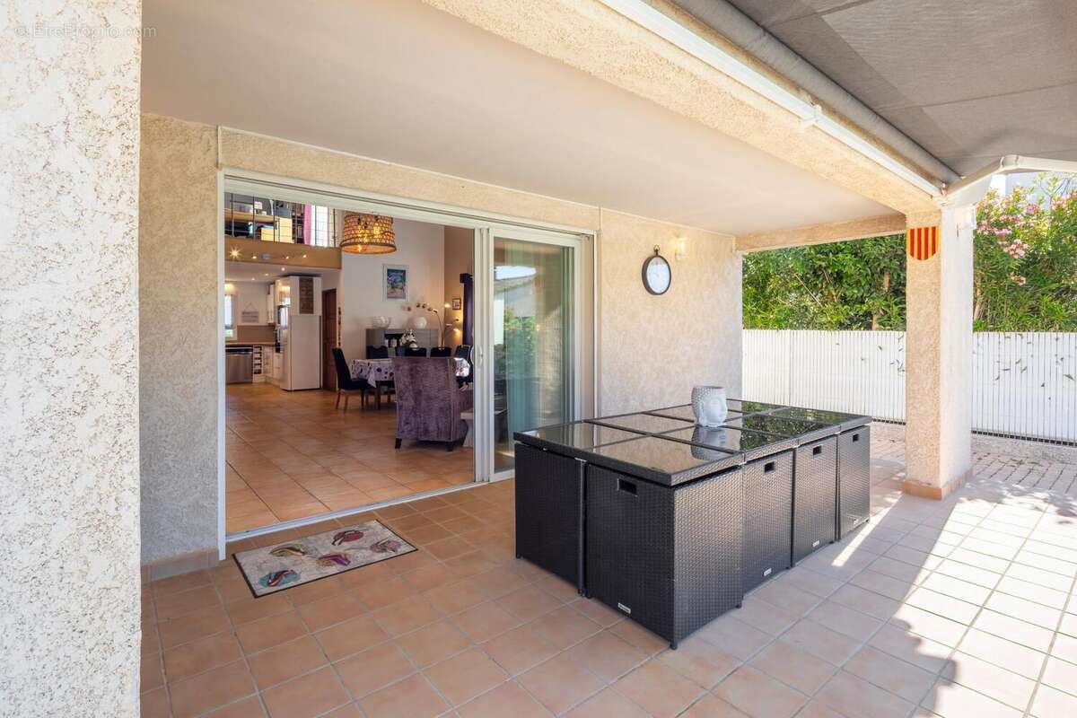 Maison 165 m² à Sainte-Marie  - photo 7