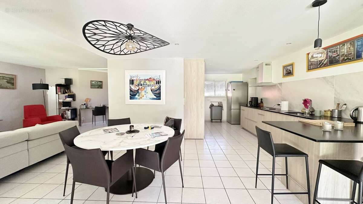 CAPBRETON  Quartier Les Vignes  Villa contemporaine avec piscine, grand jardin et dépendance - photo 7
