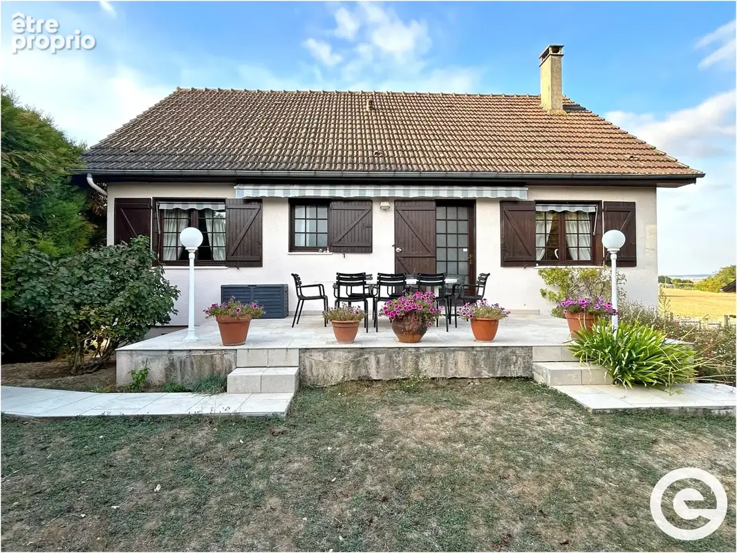 Maison familiale 5 pièces - 112.63m2   1977   Saint Martin-du-Tertre - photo 7