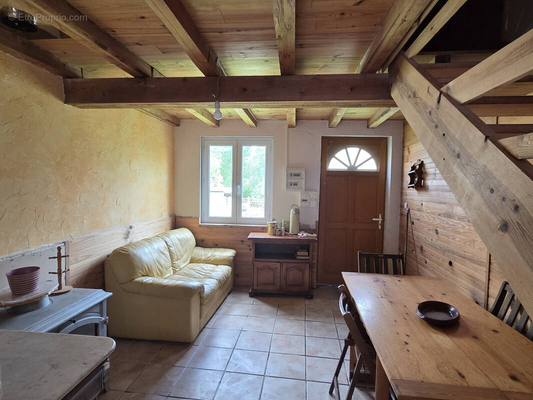 Maison à GENAT