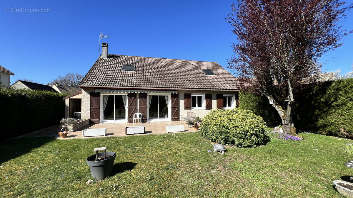 Maison à LA FERTE-ALAIS