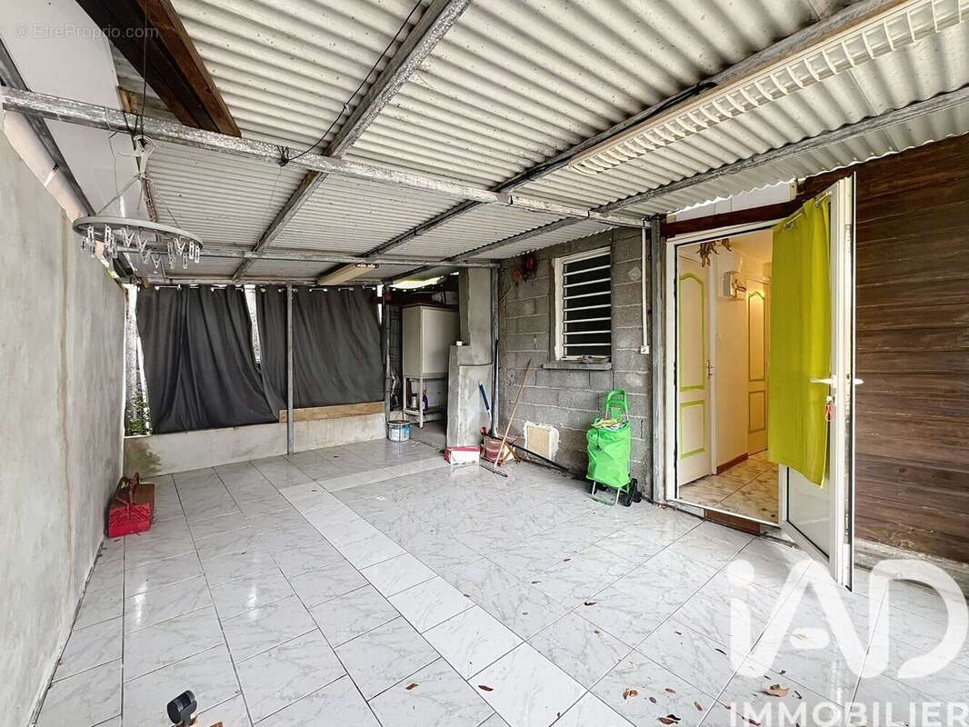 Photo 3 - Maison à SAINT-DENIS