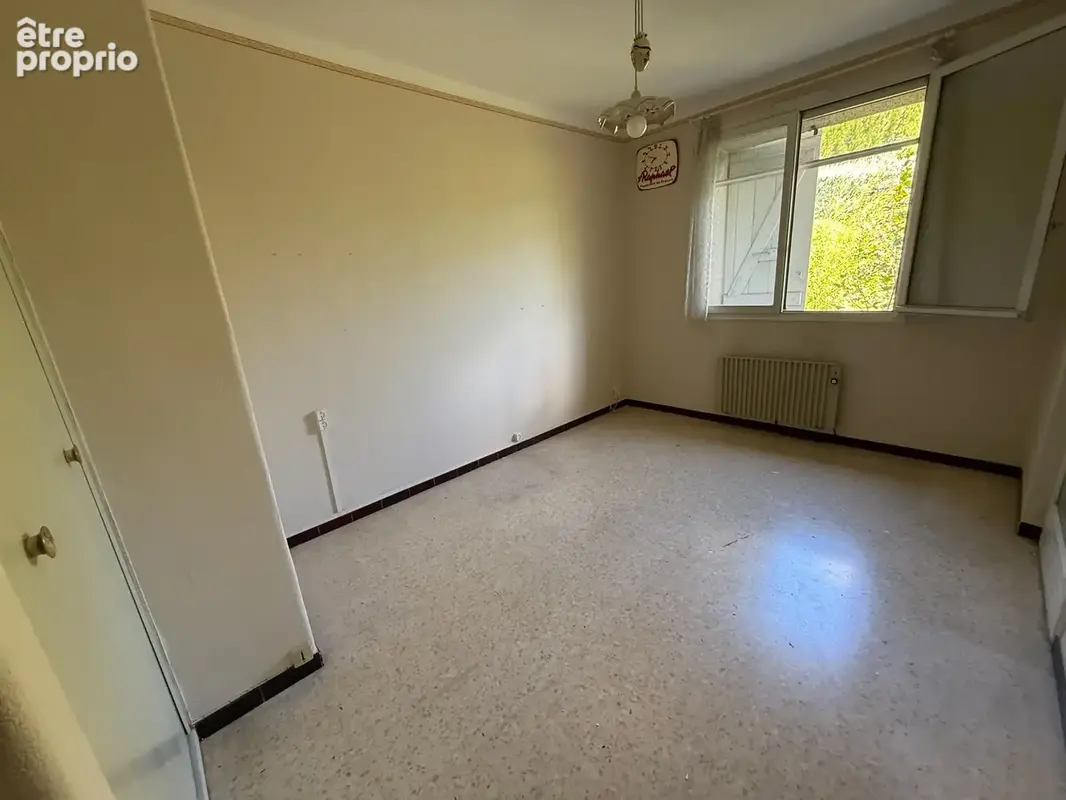 Maison de plain pied  avec piscine sur 2420 m2 de terrain arbore - photo 20