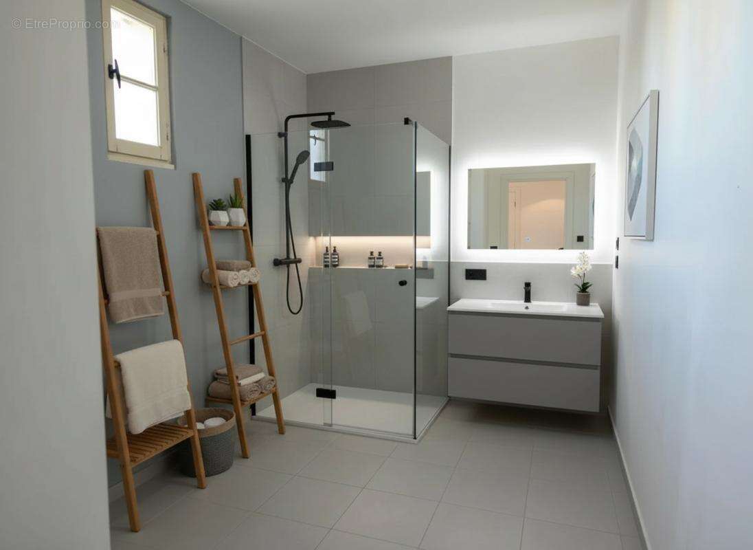 Maison à MONTBOUTON