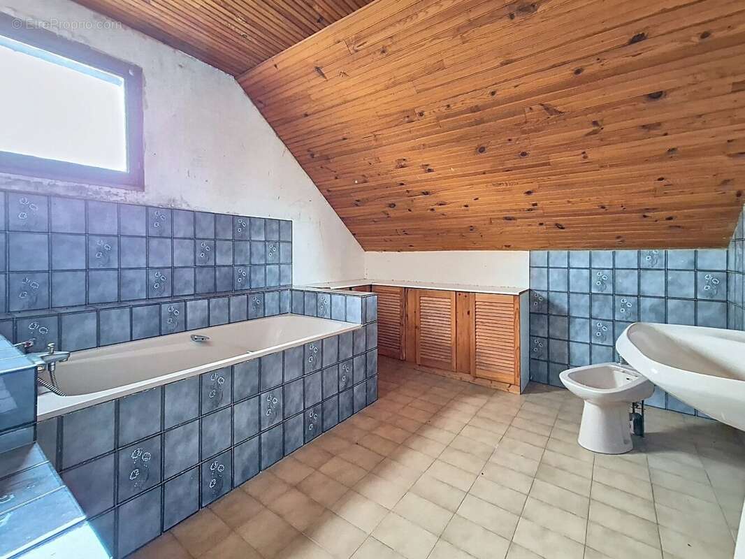 Maison à NOGENT-SUR-VERNISSON