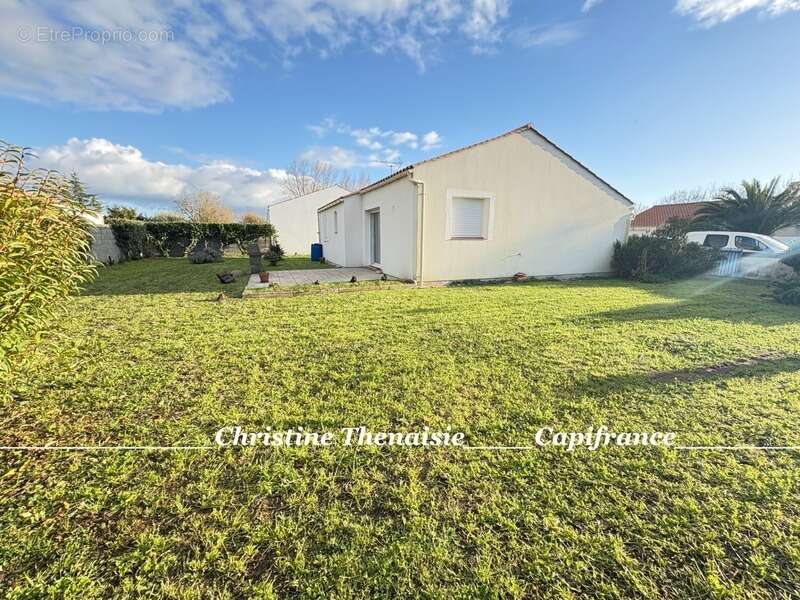 Maison à SALLERTAINE