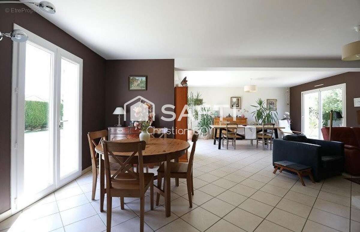 Maison 145 m² à Flacheres  - photo 4