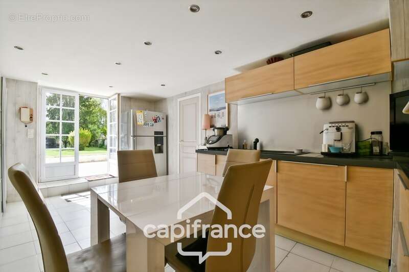 Maison à vendre 5 pièces TORXE (17) avec jardin clos de 1000m², garage et atelier - photo 7