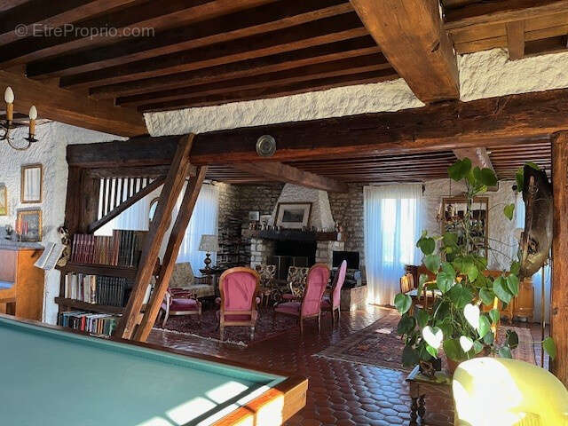 Maison à DAMEREY