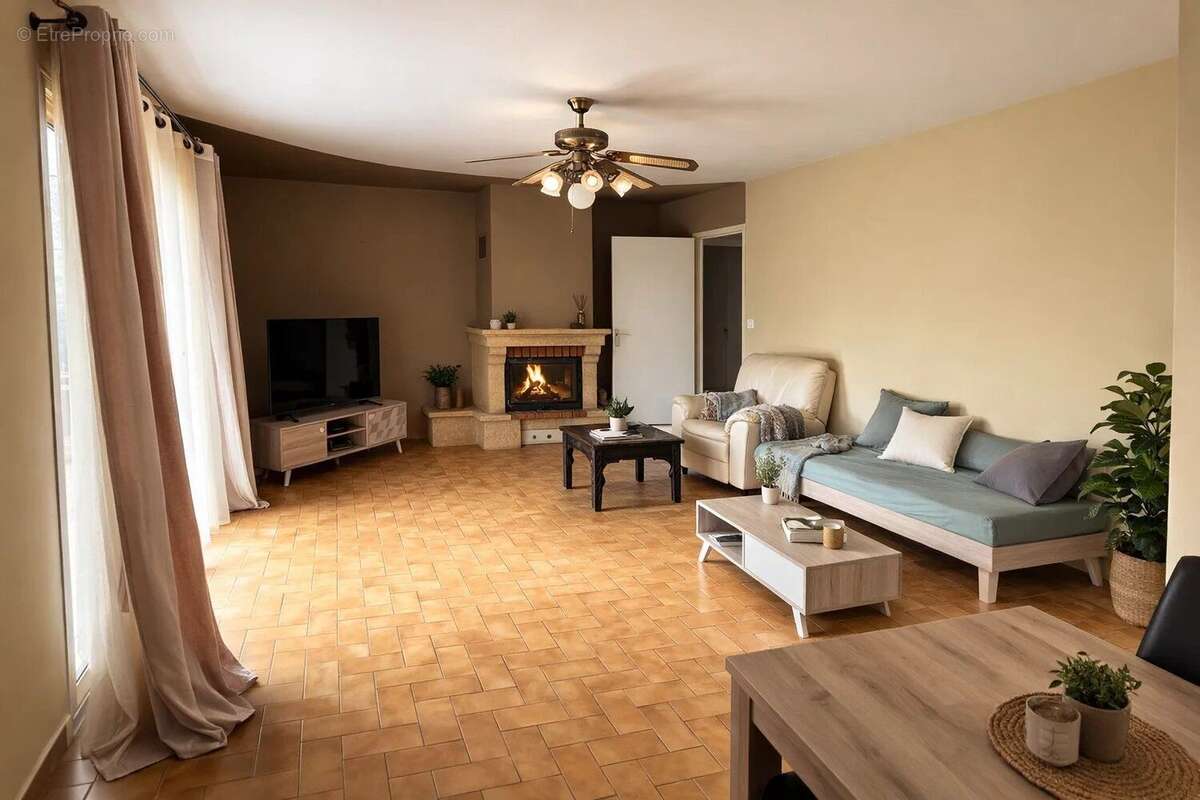 Maison à CAZALS