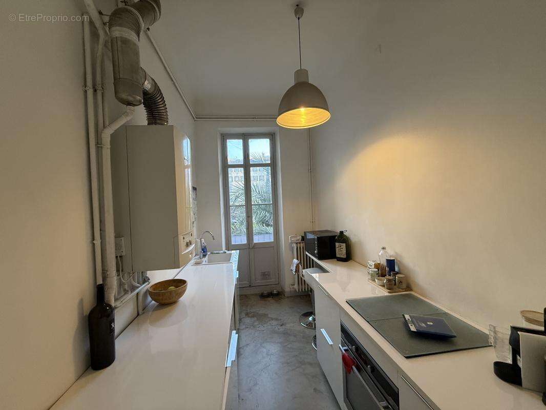 Appartement à MARSEILLE-8E
