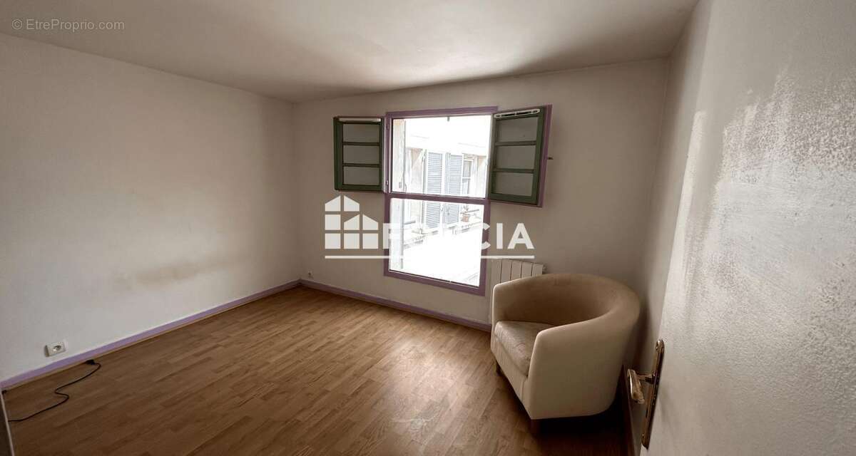 Appartement à BRIE-COMTE-ROBERT