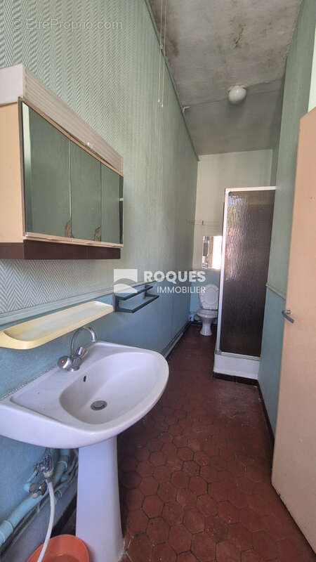 Appartement à LAMALOU-LES-BAINS
