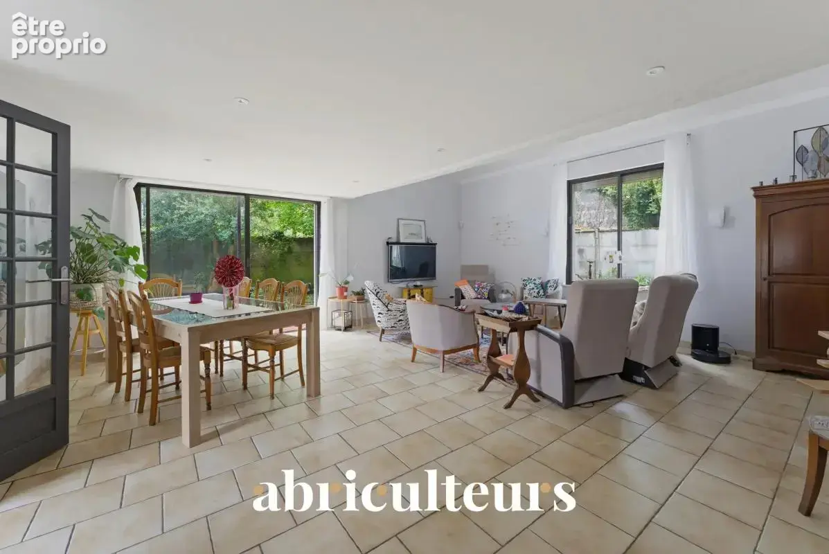 Bordeaux Caudéran — Villa familiale avec piscine, grand jardin et fort potentiel (33200) - photo 7