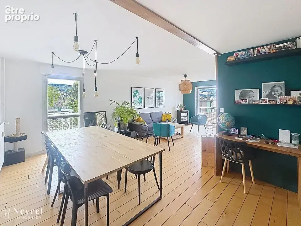 Appartement à SAINT-ETIENNE