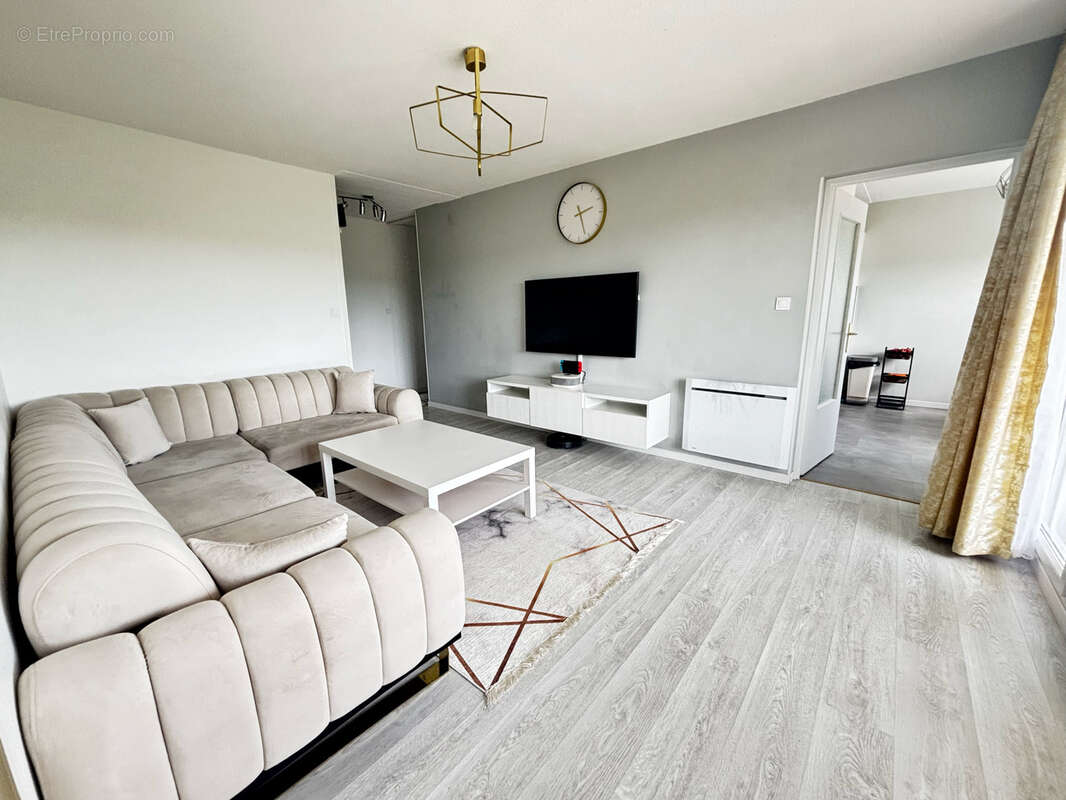 Appartement à VILLEFONTAINE