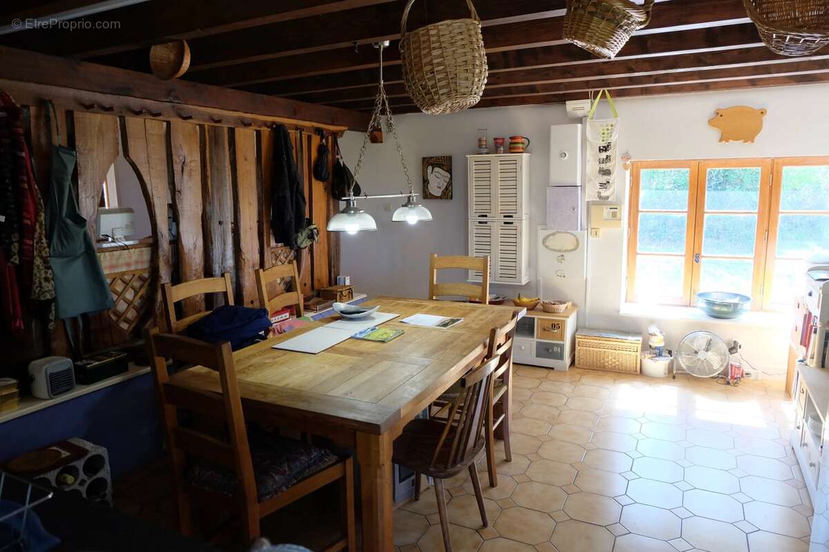 Maison à TOMBEBOEUF