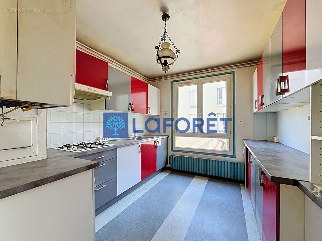 Appartement à SAINT-NOM-LA-BRETECHE