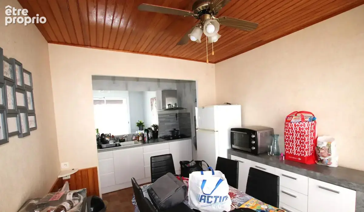 Immeuble de rapport - 2 appartements et 2 commerces - photo 5