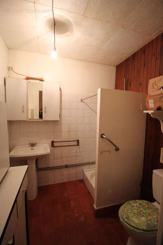 Maison en pierre Château L'Evêque 4 pièces 143 m2 - Dépendances - photo 11
