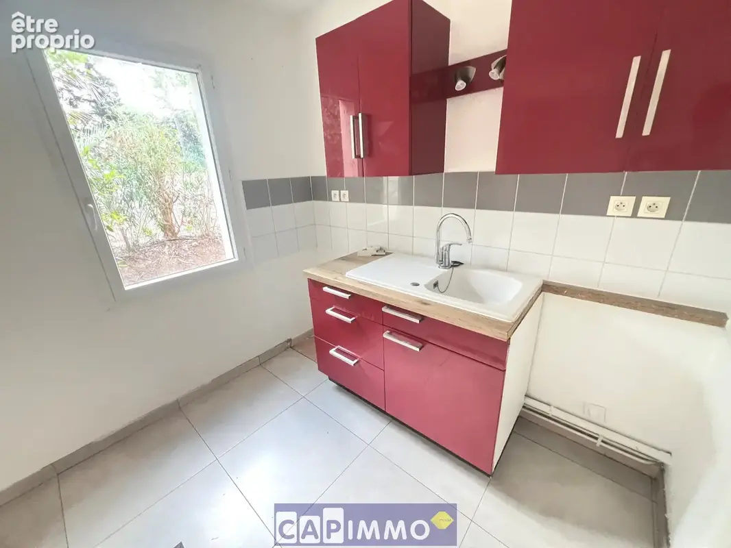 T2 la garde 50m2 petite residence securisee - photo 4