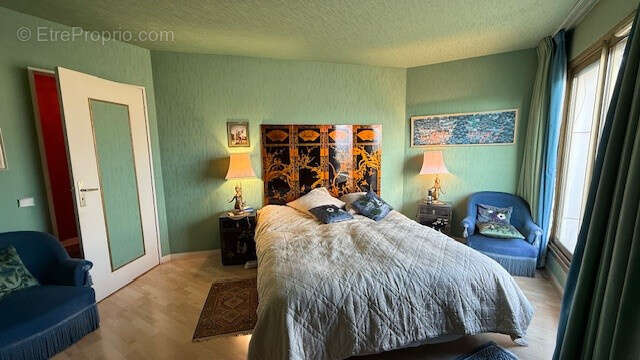 Appartement à LEVALLOIS-PERRET