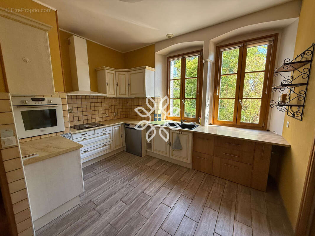 Maison à BOURNONCLE-SAINT-PIERRE
